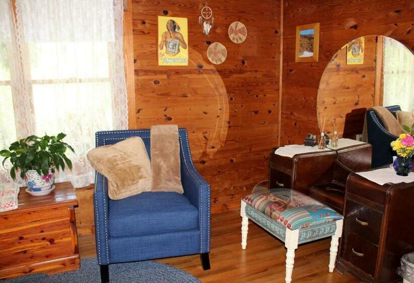 غرفة قياسية مطلة على الجبل, Henson Cove Place Bed And Breakfast W/cabin