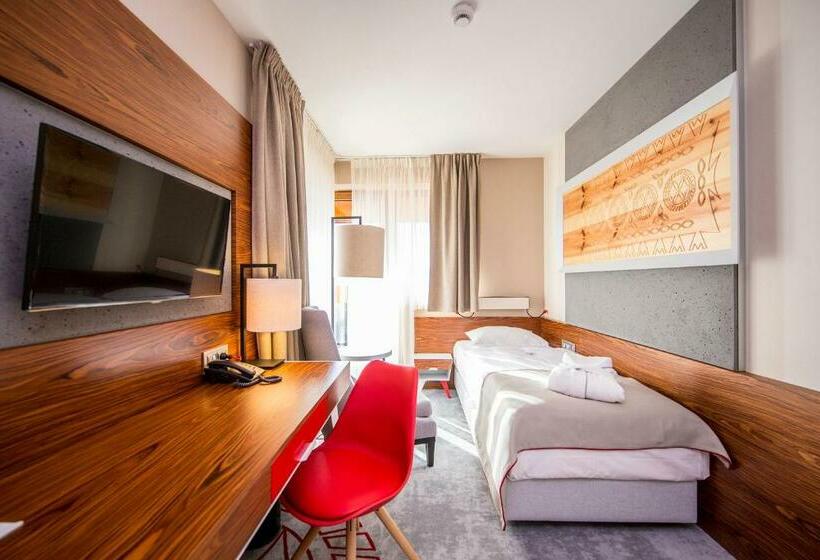 اتاق استاندارد یک نفره, Kopieniec Fizjo  Med & Spa