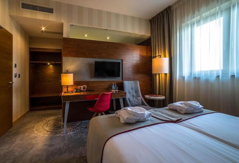 اتاق اکونومی, Kopieniec Fizjo  Med & Spa