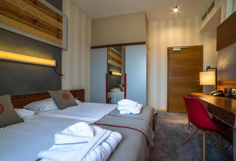 اتاق اکونومی, Kopieniec Fizjo  Med & Spa