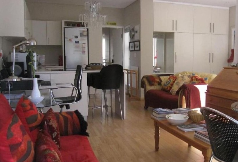 1间卧室的房子, Navona Constantia Guest Cottage