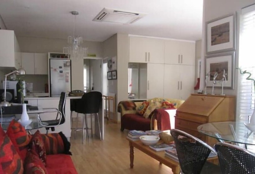 1间卧室的房子, Navona Constantia Guest Cottage