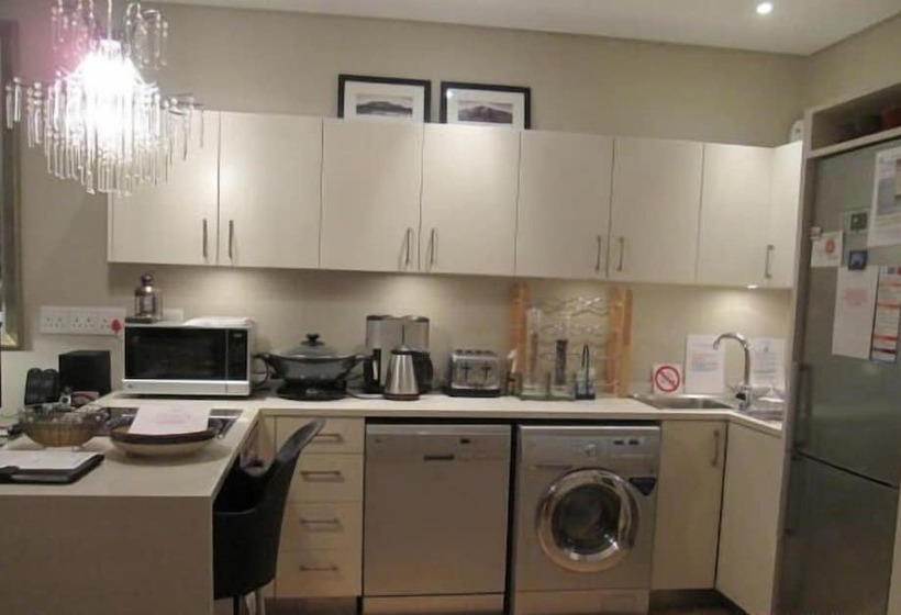 Дом 1 Спальня, Navona Constantia Guest Cottage