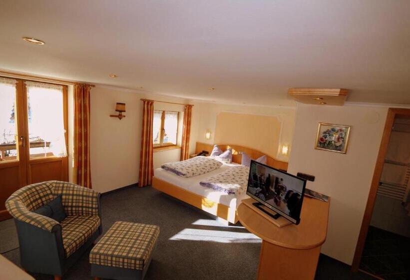 غرفة قياسية مزوَّدة بشُرفة, Gatterhof