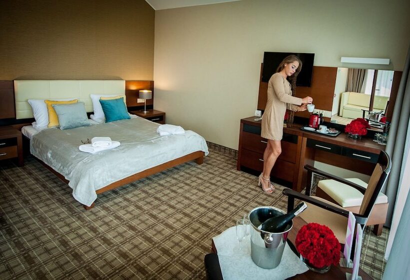 اتاق لوکس, Rudnik