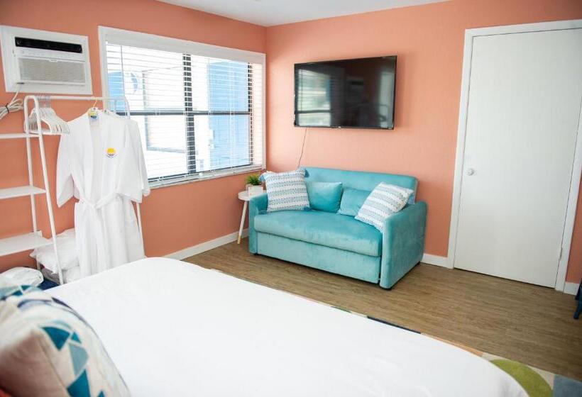 إستوديو ديلوكس, Sunburst Inn