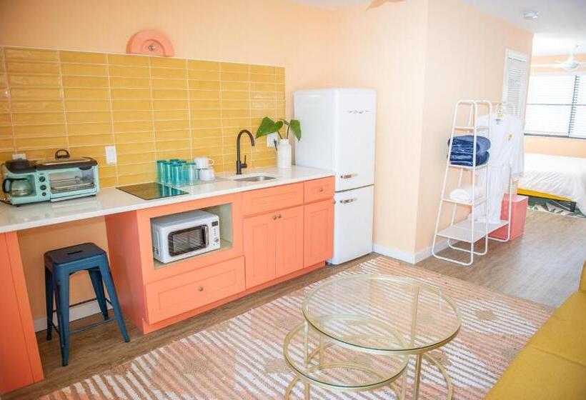 סטודיו סטנדרטי נוף לים, Sunburst Inn