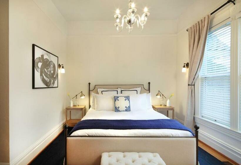 스탠다드 룸 킹사이즈 침대, The Grape Leaf Inn