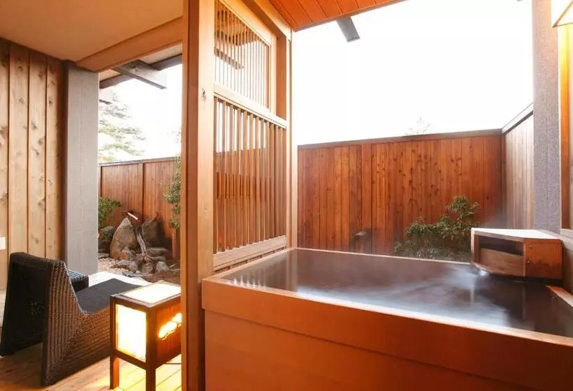 Standard-huone, Tokinoniwa