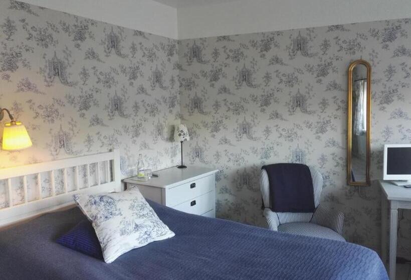 高级单人间, Lilla Hotellet