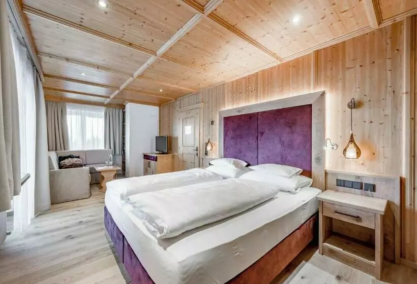 اتاق استاندارد با چشم‌انداز کوهستان, Naturhotel Alpenblick