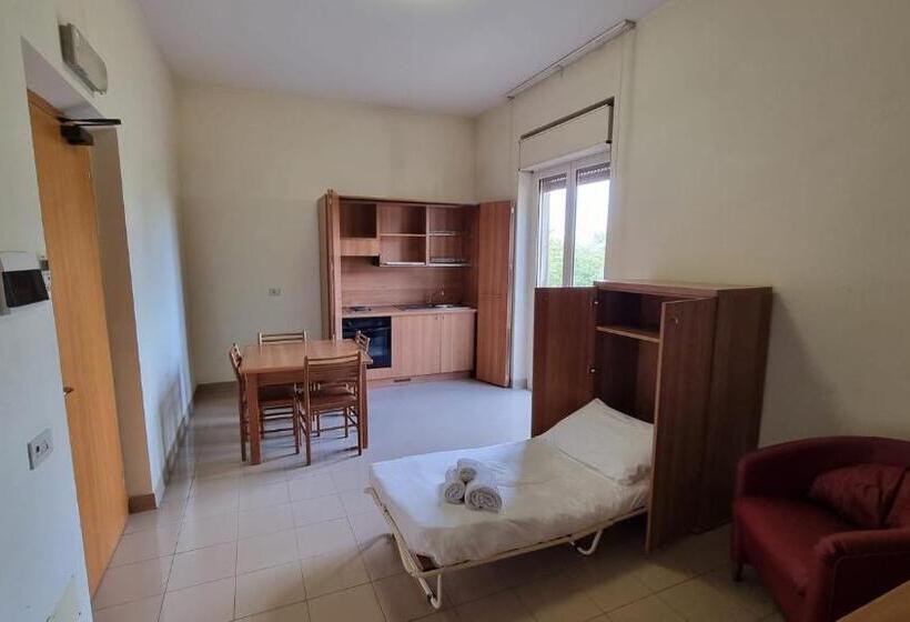 １ベッドルームアパートメント, Ah Roma