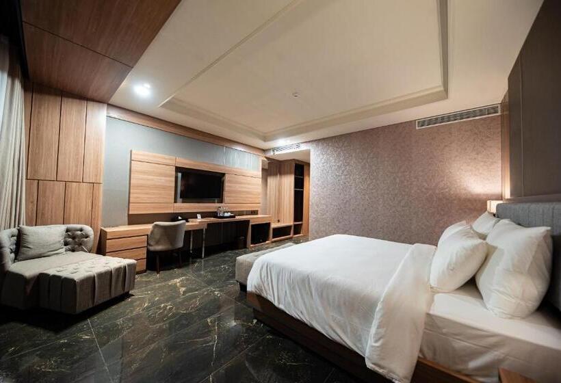 סוויטה נשיאותית, Taman Prakerti Bhuana