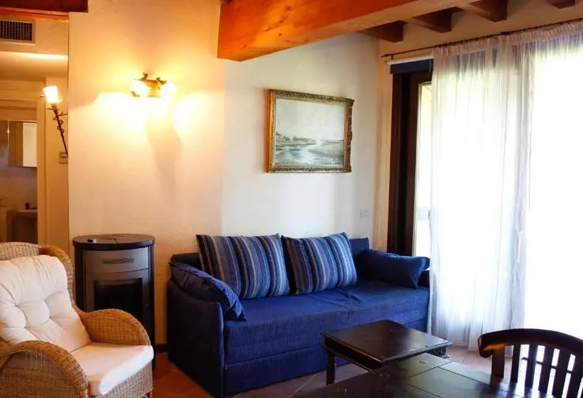 Huoneisto 1 Makuuhuone Pohjakerros, Lugana Resort & Sporting Club   Sermana Village