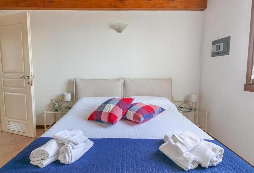 דירה בת חדר שינה 1 עם מרפסת, Lugana Resort & Sporting Club Sermana Village