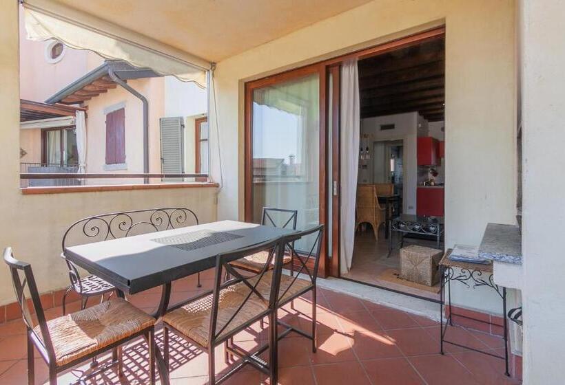 דירה בת חדר שינה 1 עם מרפסת, Lugana Resort & Sporting Club Sermana Village