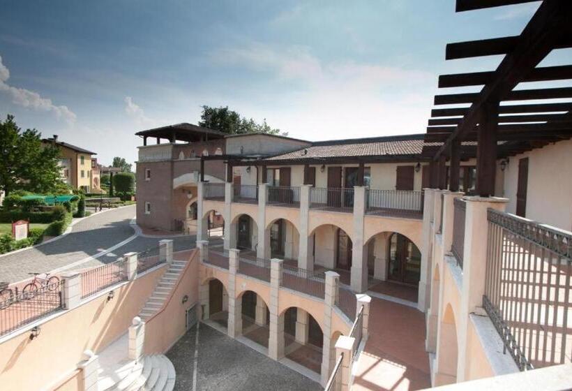 דירת חדר, Lugana Resort & Sporting Club Sermana Village