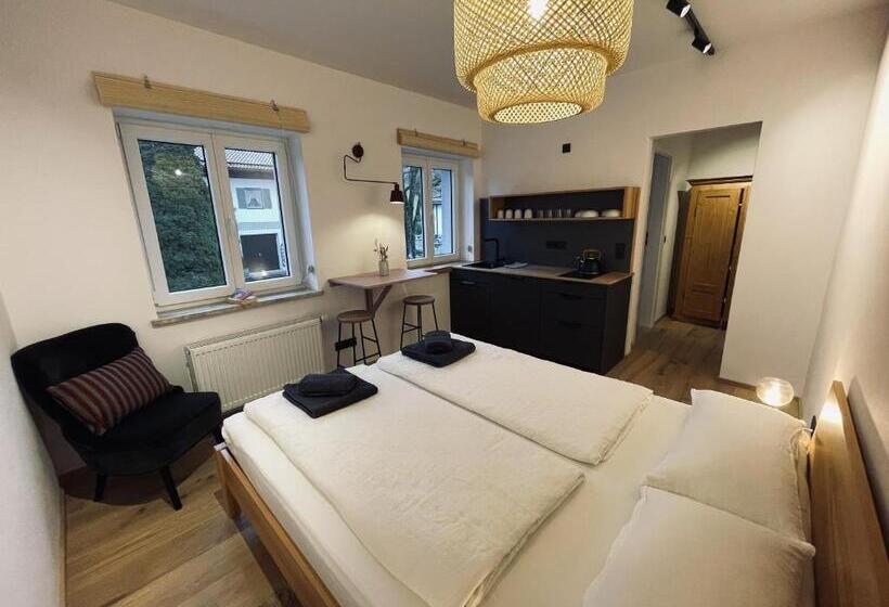 Номер Стандарт, Alte Seifensiederei   Malala