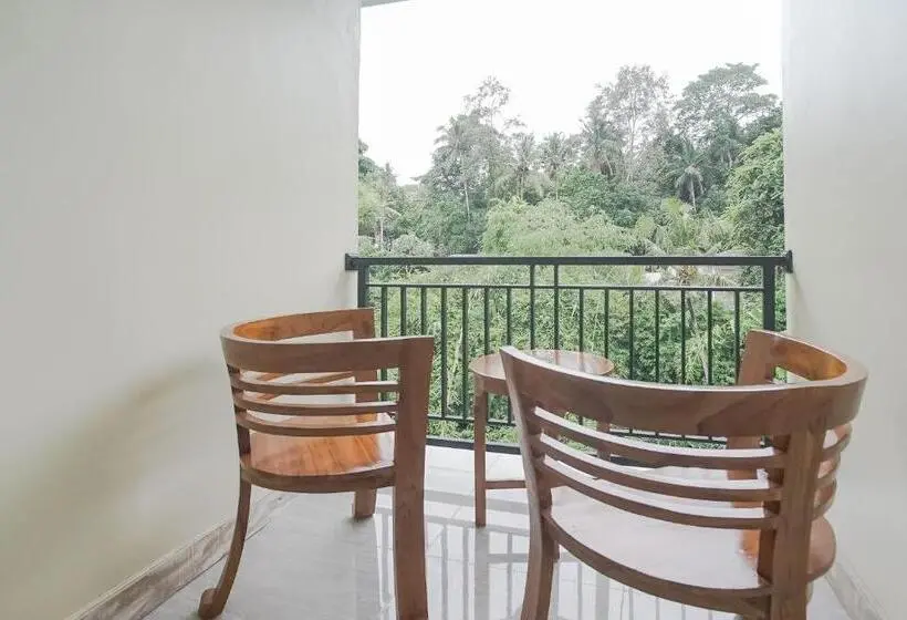 バルコニー付きスタンダードルーム, Giri Krisna Guest House