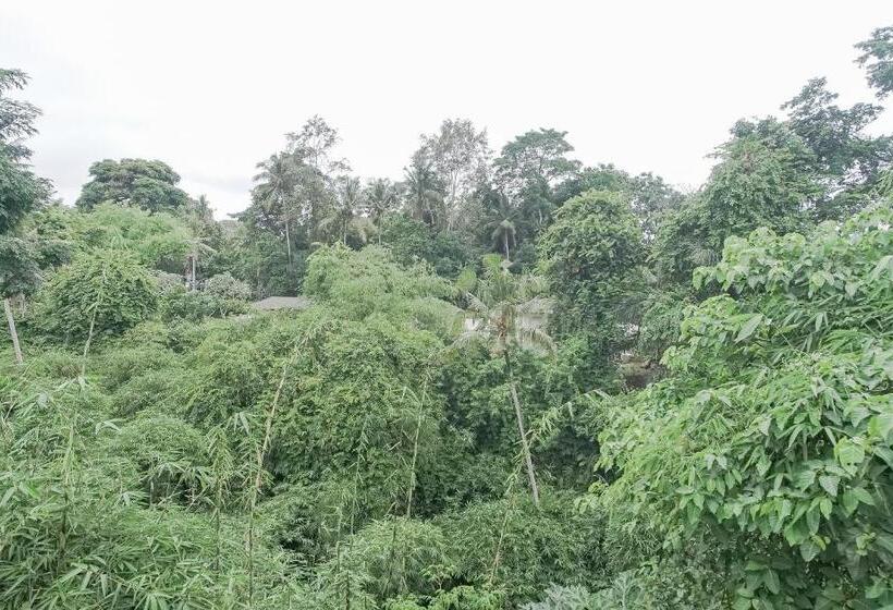 חדר סטנדרט עם מרפסת, Giri Krisna Guest House