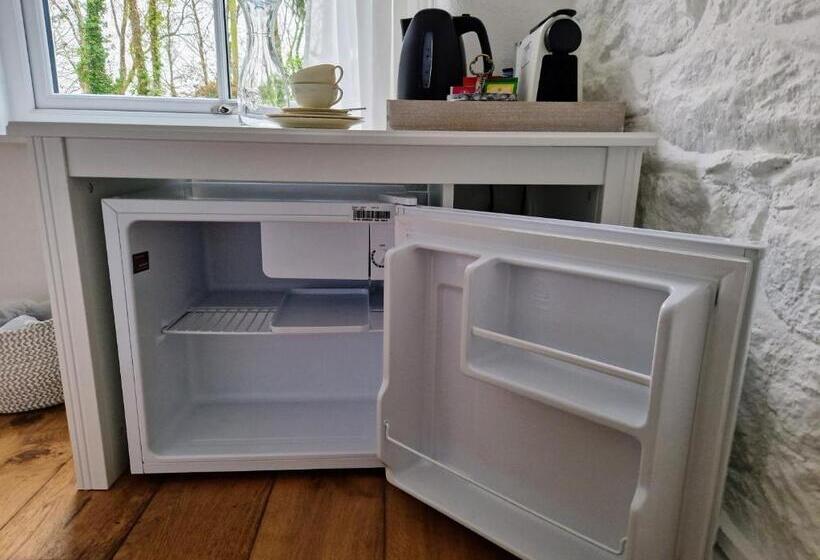 ガーデンビュースタンダードルーム, Primrose Cottage