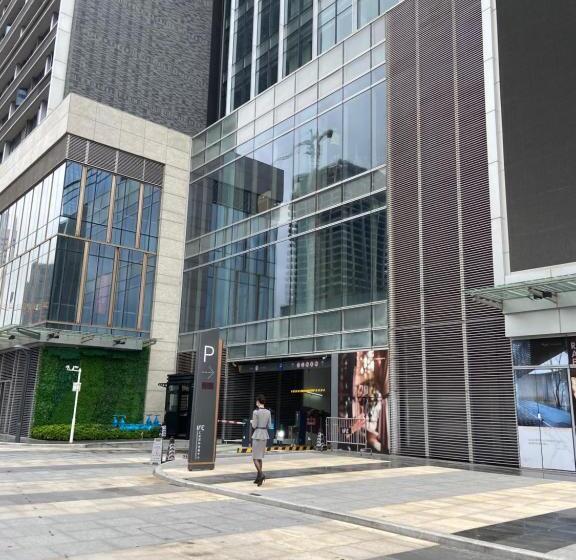 디럭스 룸, Slow Apartment