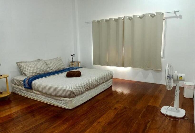 חדר סטנדרט עם מיטת קינג, Gj Tour