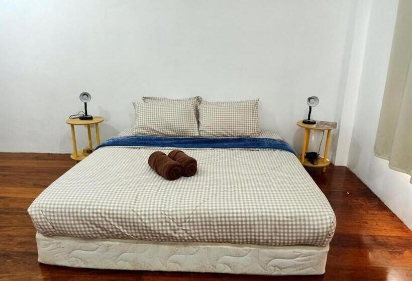 חדר סטנדרט עם מיטת קינג, Gj Tour