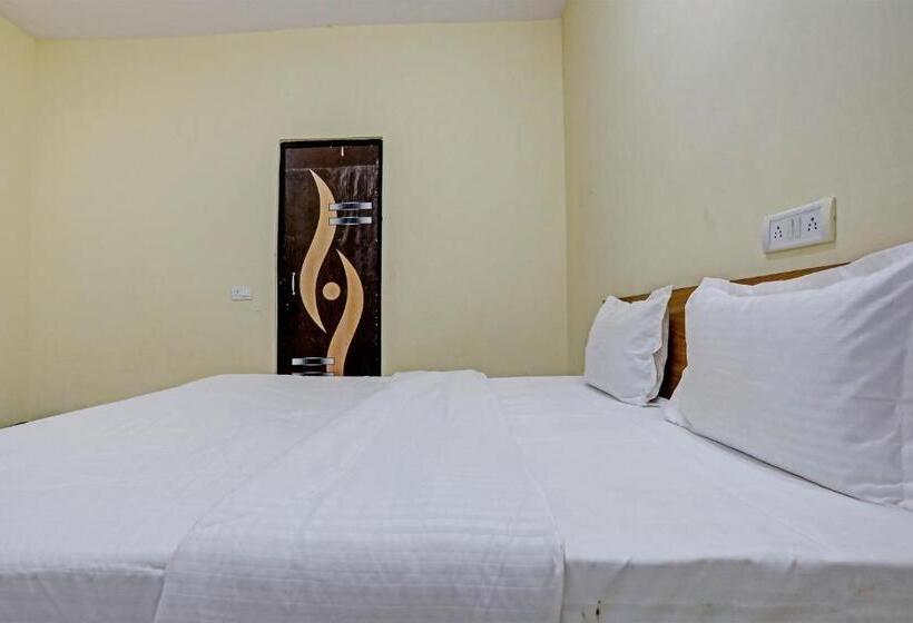 三人经典房间, Fukrey Stays