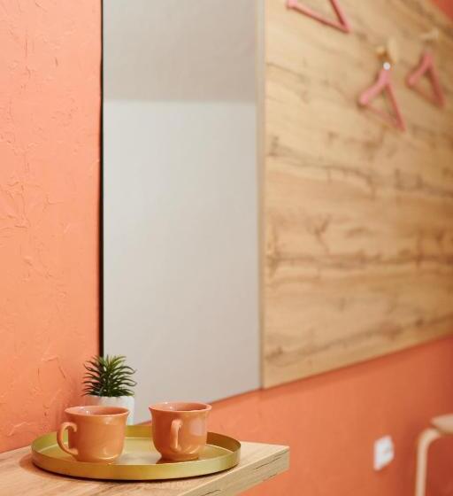 اتاق استاندارد, Lama Hostel