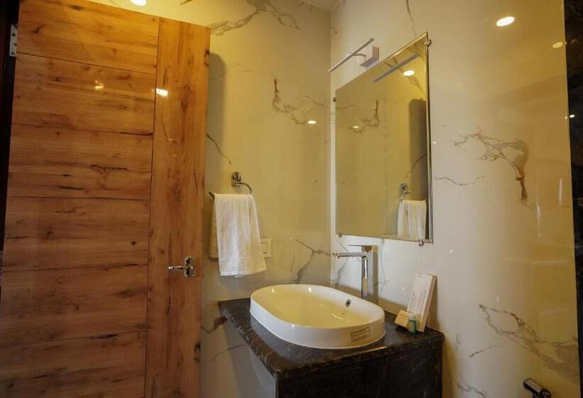 디럭스 4인 룸, Lipi Resort And Spa