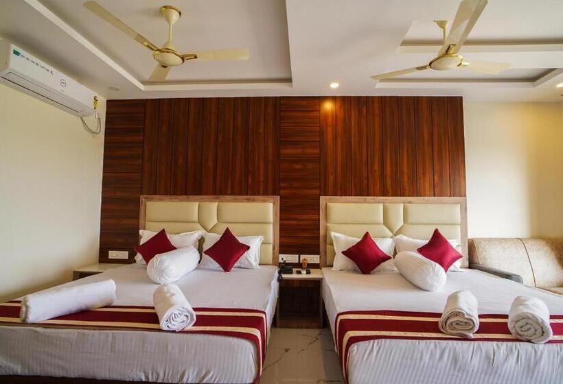 디럭스 4인 룸, Lipi Resort And Spa