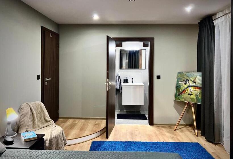Номер Стандарт с Террасой, туйковата стая The Tuikov Home Room