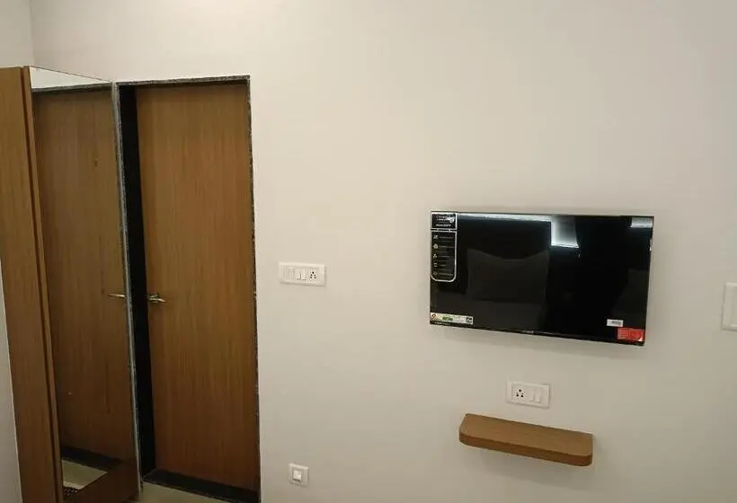 Deluxe-huone, Ritz Vesu Hotels In Vesu, Surat