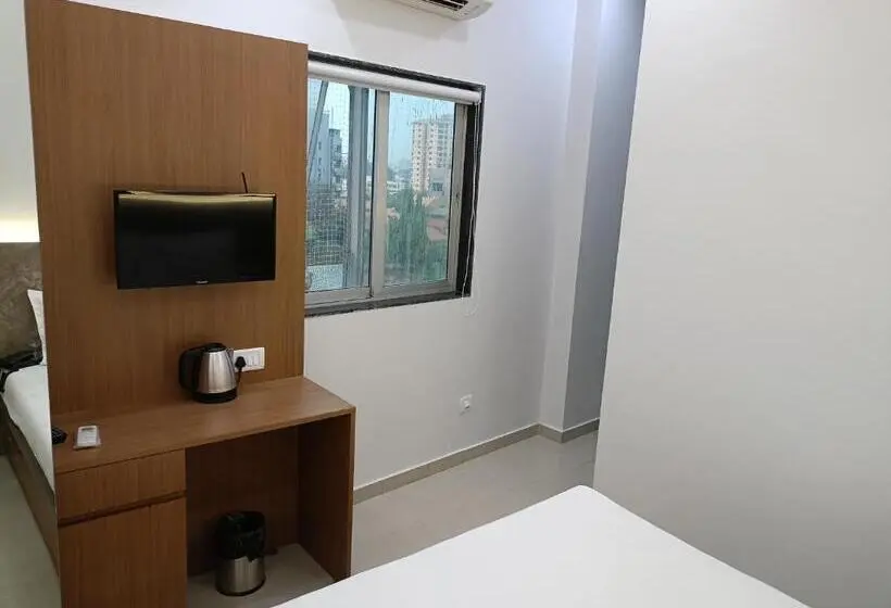 Deluxe-huone, Ritz Vesu Hotels In Vesu, Surat