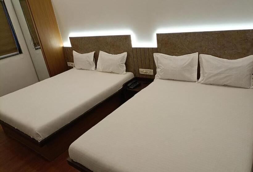 Семейный Номер, Ritz Vesu   Hotels In Vesu, Surat