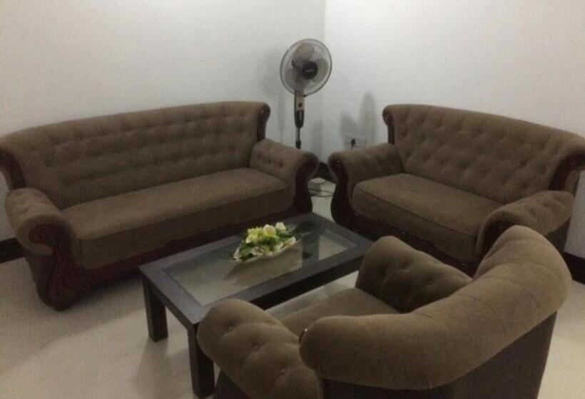 标准三人间, Ahasna Family Villa