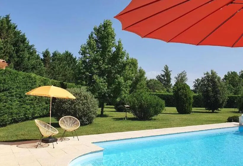 ガーデンビュースタンダードルーム, Suite Climatisée Avec Entrée Privative Les Deux Glycines