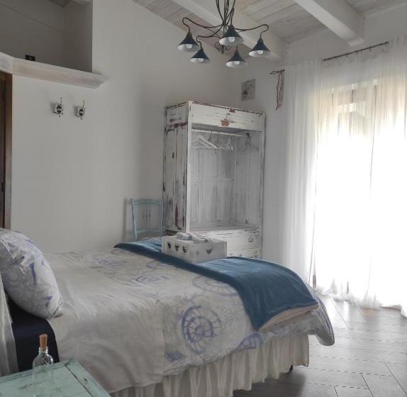 غرفة ديلوكس ذات إطلالة, Caledonia B&b