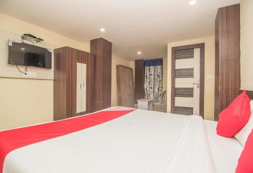 Deluxe Triple Room, Flagship Hotel White Lion