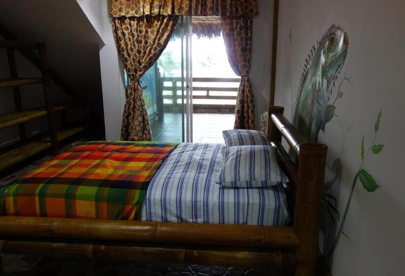 اتاق استاندارد سه نفره, Casa Gaia Mompiche