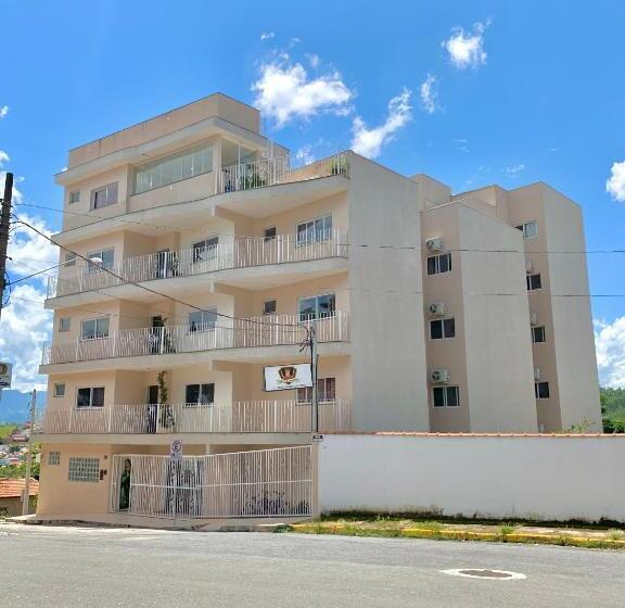 ファミリールーム, Da Rainha Cachoeira Paulista