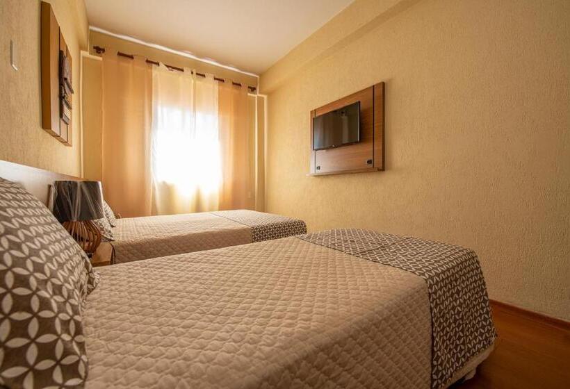 חדר סטנדרט לשלושה, Imperador