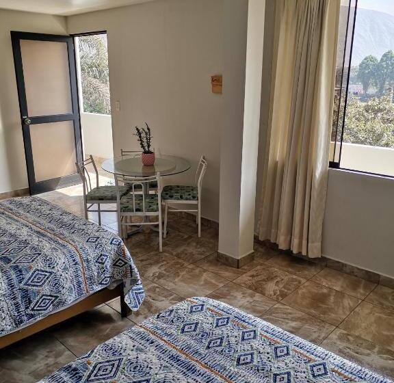 Номер Стандарт Вид на Бассейн, Mi Pequeño Club