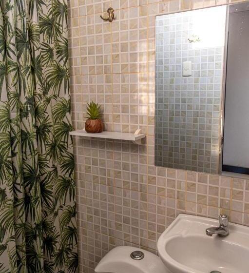 Семейный Номер, Mi Pequeño Club