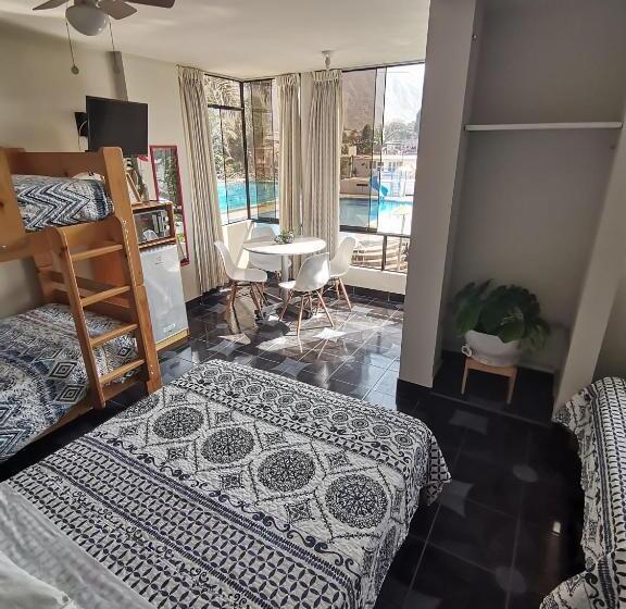 Семейный Номер, Mi Pequeño Club