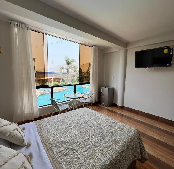 Номер Superior, Mi Pequeño Club