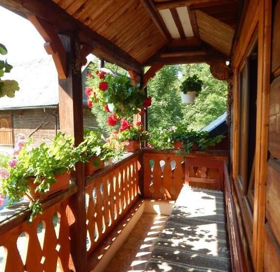 غرفة قياسية حمام مشترك, Pensiunea Lucia