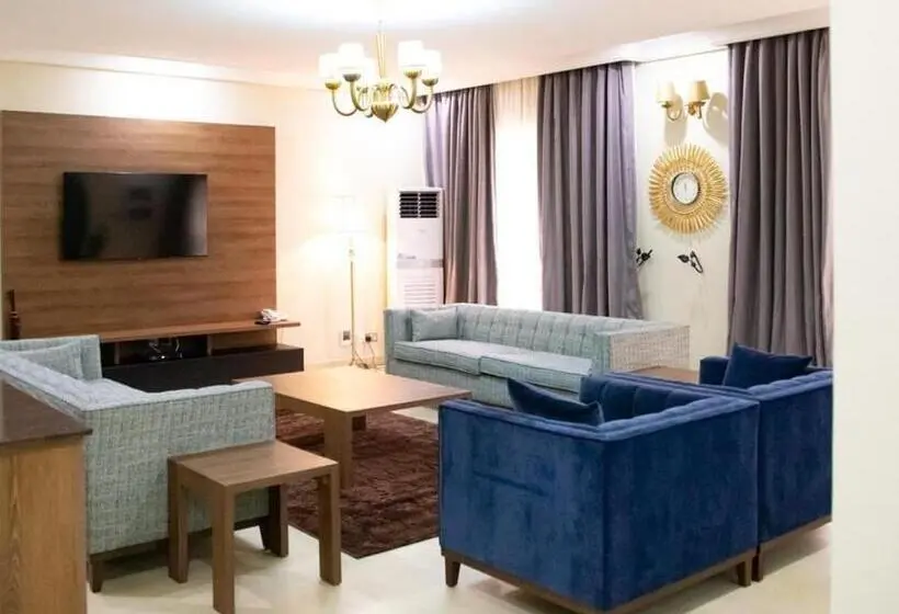 آپارتمان 1 خوابه با چشم‌انداز استخر, Metro Apartments