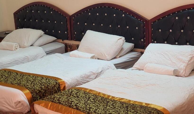 Economy Triple Room, Crystal Hotel فندق كريستال